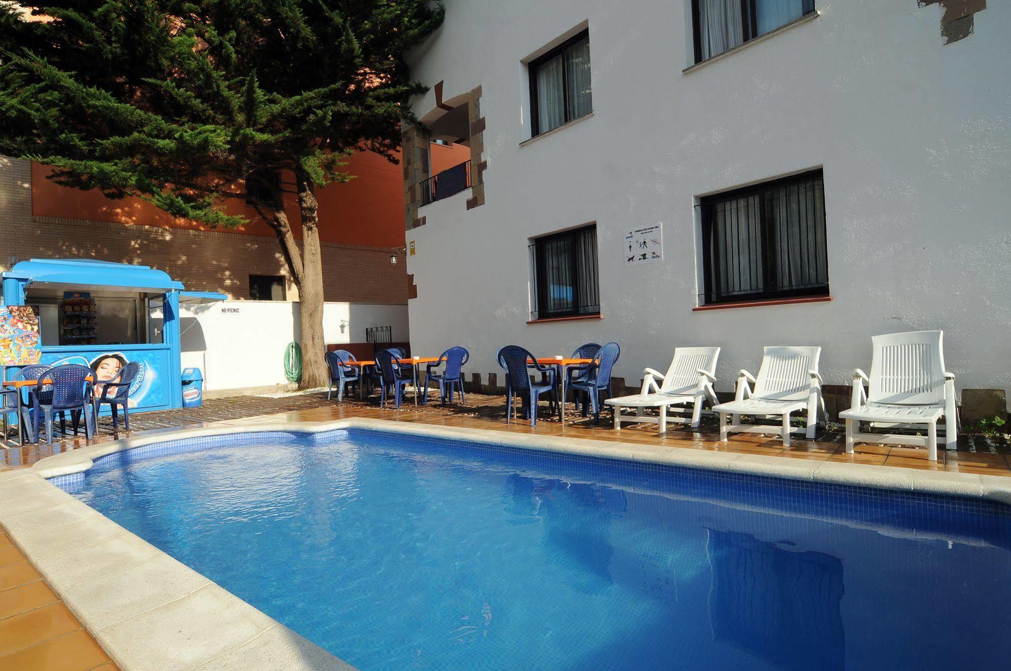 Apartamentos Ar Caribe Lloret de Mar Exterior photo